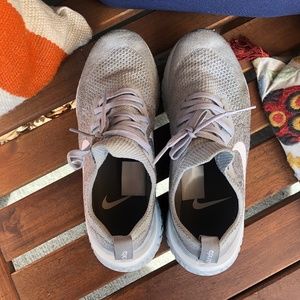 Nike Epic React Flyknit 7W